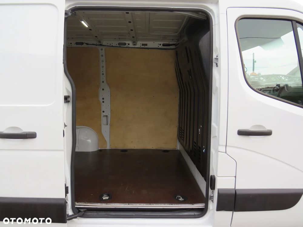 Renault Master L1H1 2.3dci 110Ps - 34