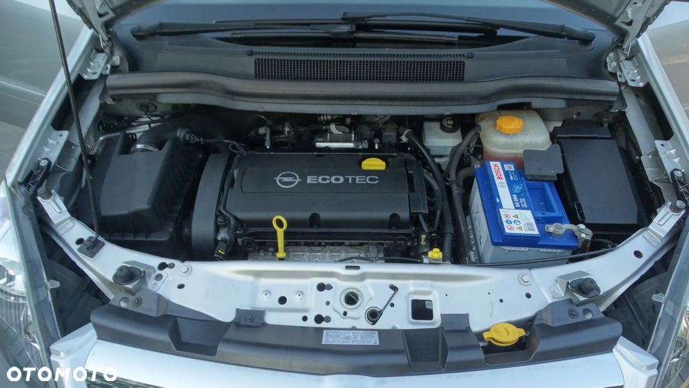 Opel Zafira 1.8 Cosmo - 21