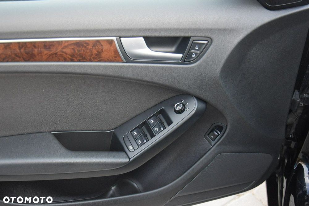 Audi A4 Limousine - 23