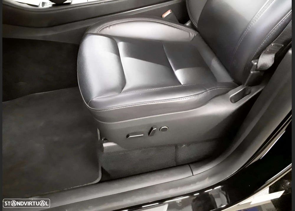 Tesla Model Y Long Range Tração Integral - 14