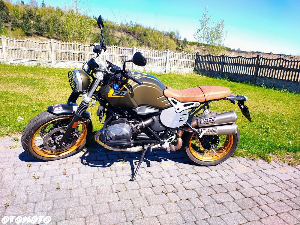 BMW R - 8