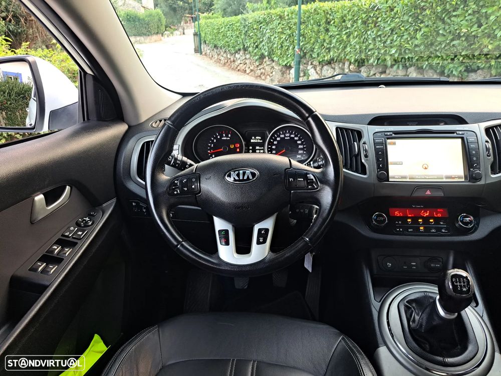 Kia Sportage 1.7 CRDI 2WD Vision - 25