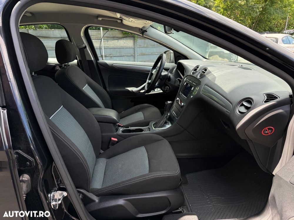 Ford Mondeo - 23