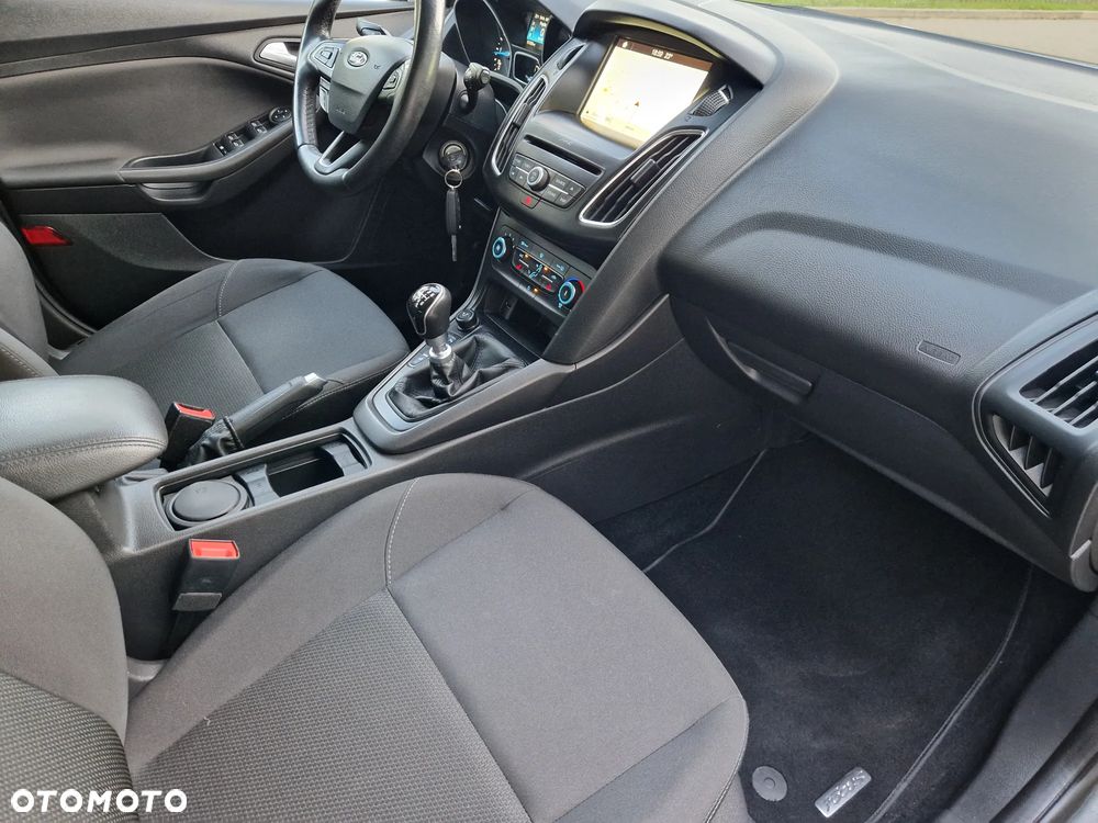 Ford Focus - 26