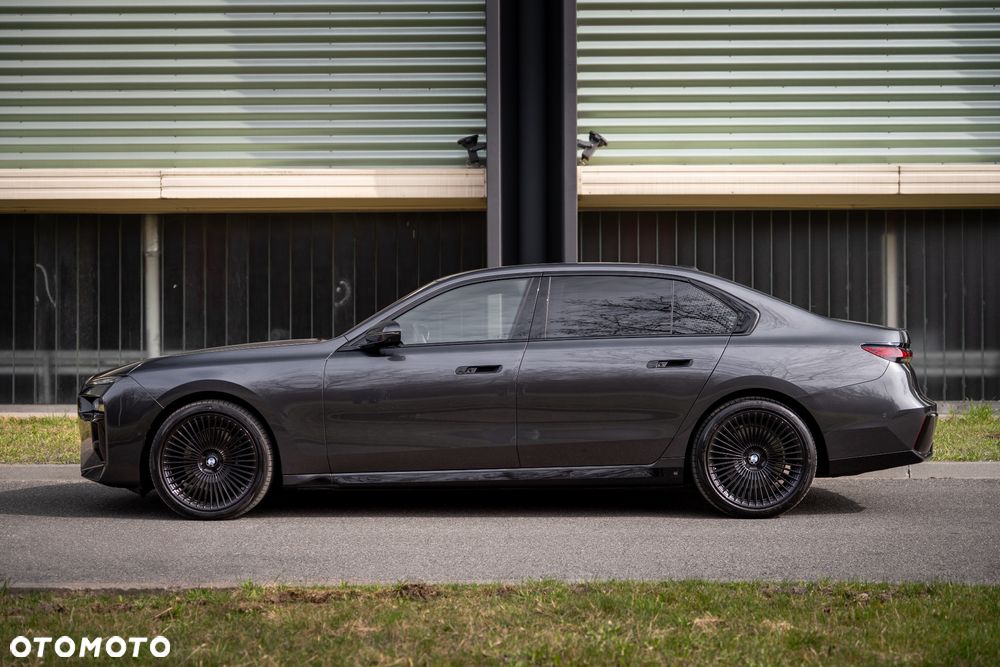 BMW Seria 7 740d xDrive mHEV Nero Lusso Edition sport - 7