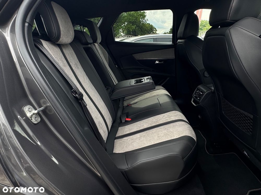 Peugeot 3008 225 e-EAT8 GT Pack - 25