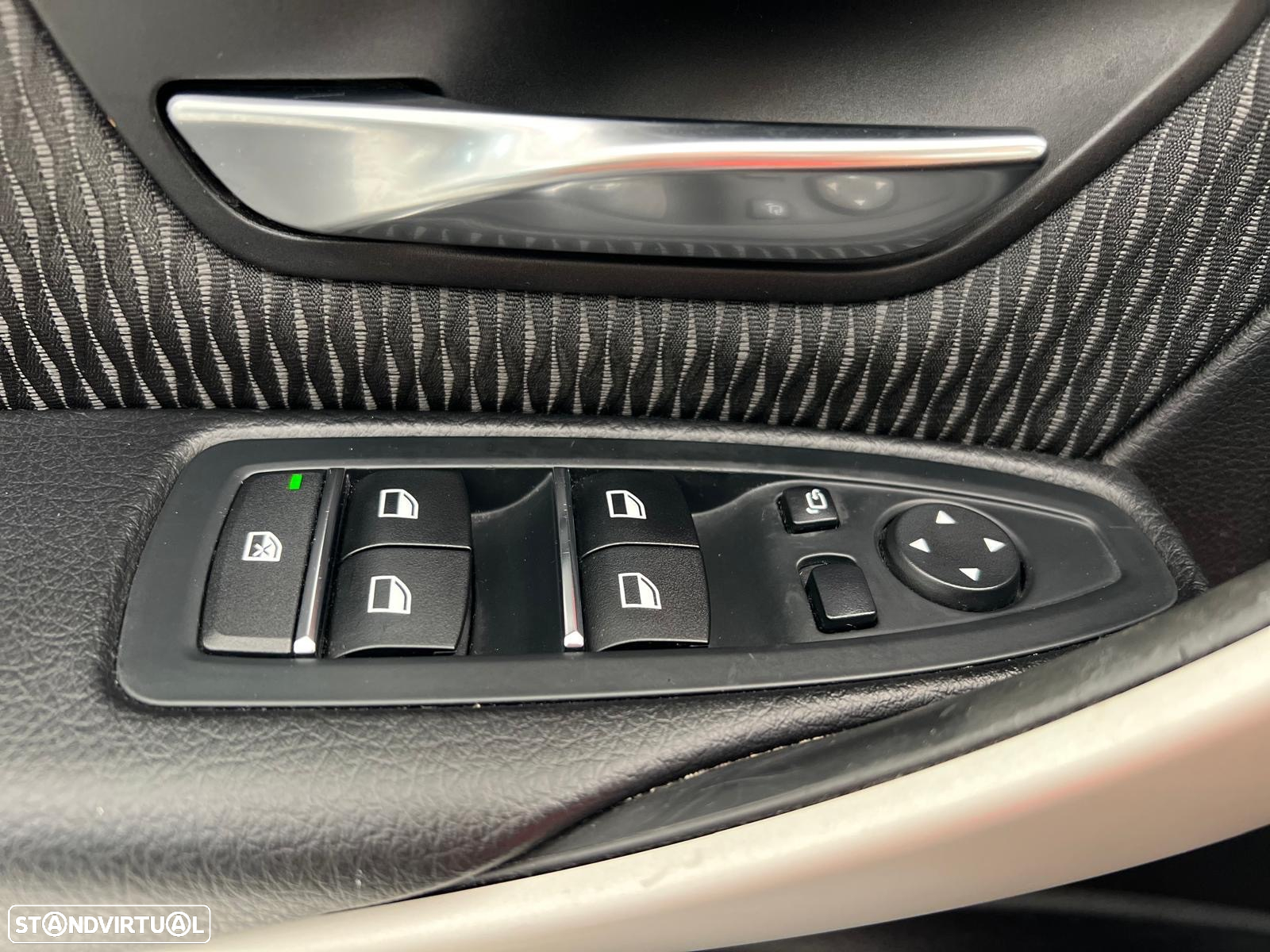 BMW 318 d Touring Advantage Auto - 25