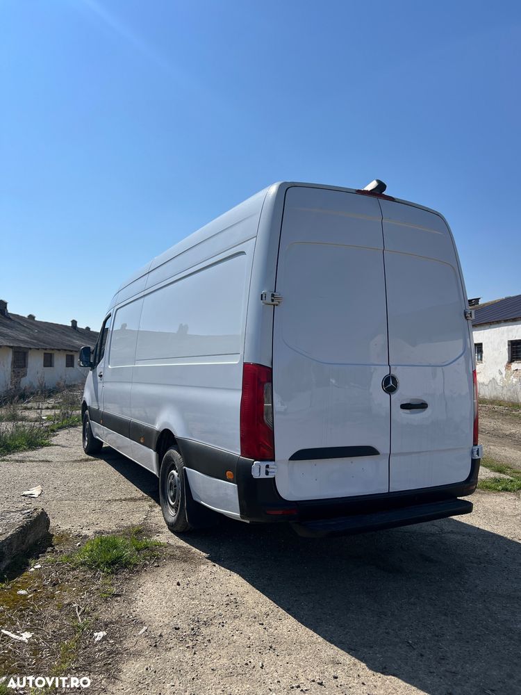 Mercedes-Benz Sprinter - 3