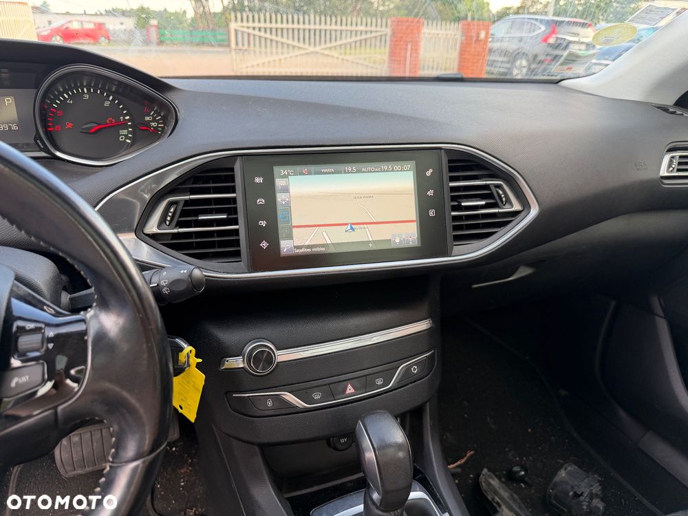 Peugeot 308 - 11