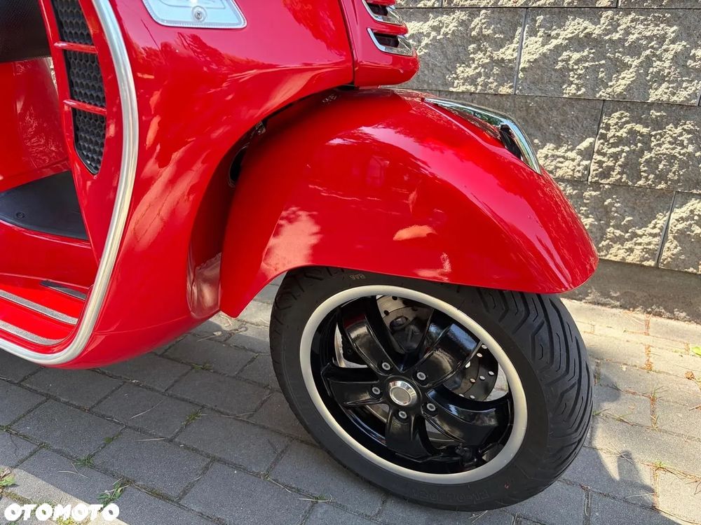 Vespa GTS - 15