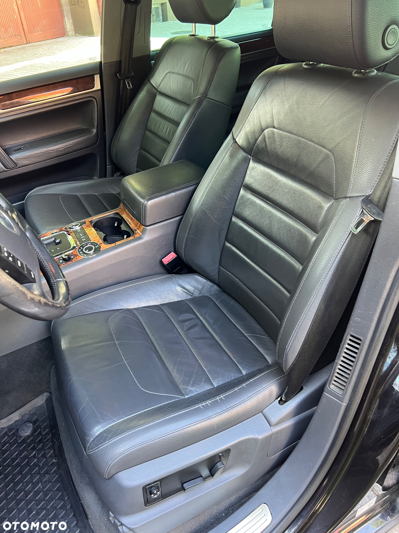 Volkswagen Touareg - 14