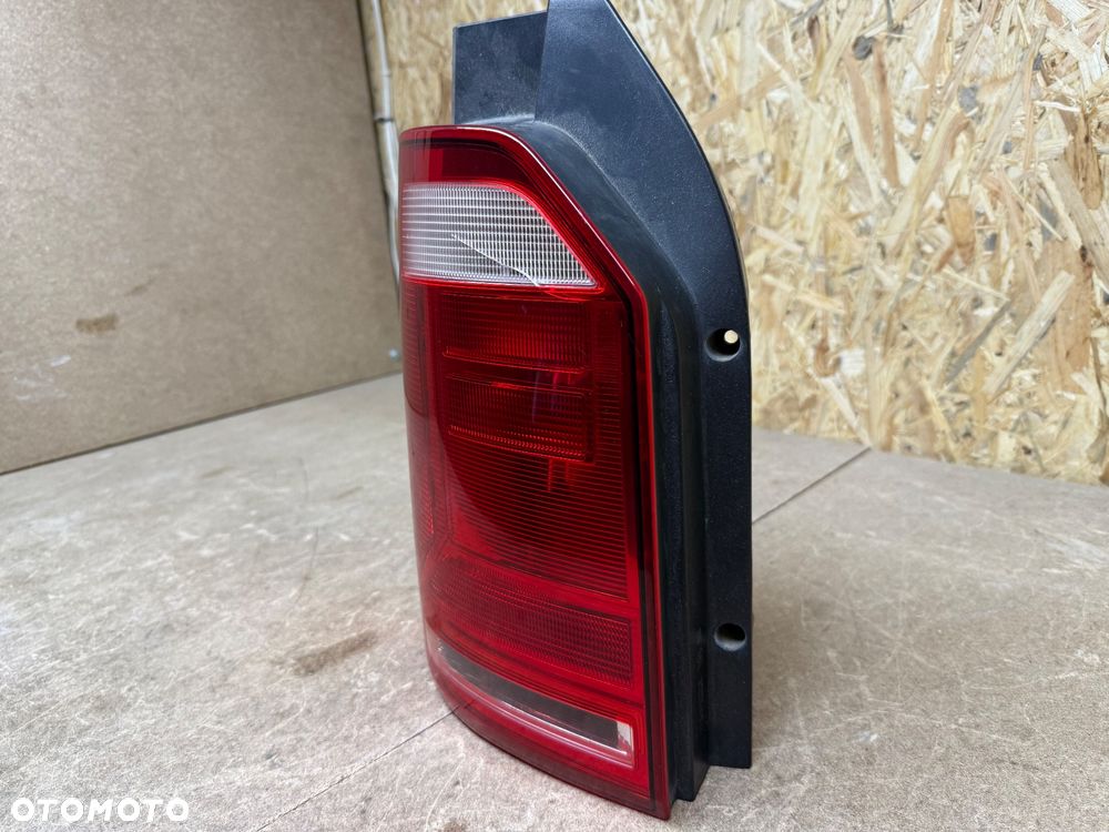 LAMPA TYŁ LEWA VOLKSWAGEN MULTIVAN T6 7E0945095R - 8