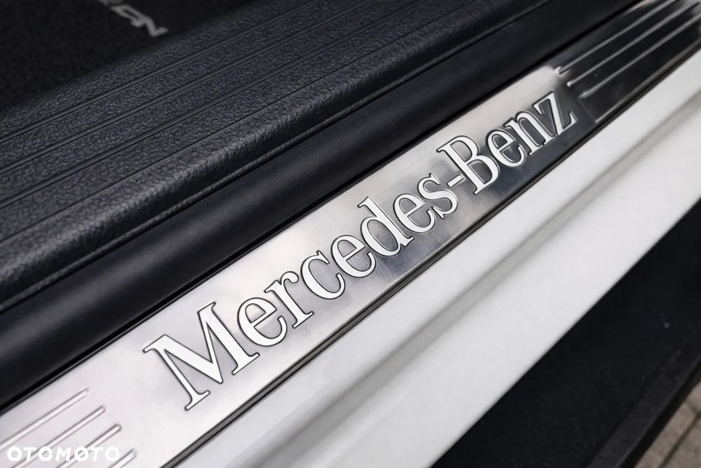 Mercedes-Benz GLA 250 4-Matic AMG Line - 27