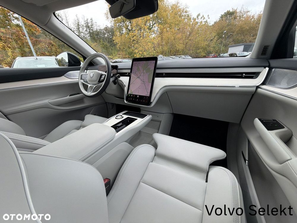 Volvo EX90 - 14