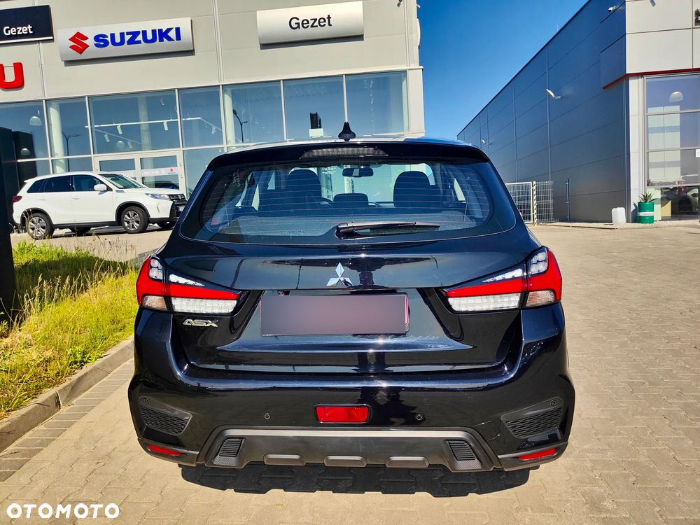 Mitsubishi ASX - 5
