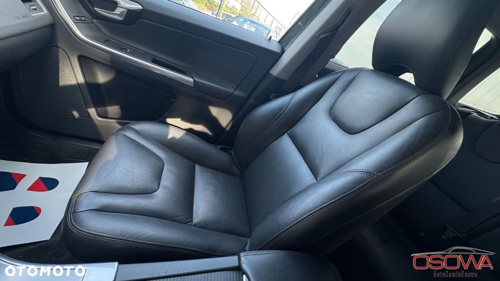 Volvo XC 60 D4 AWD Summum - 27