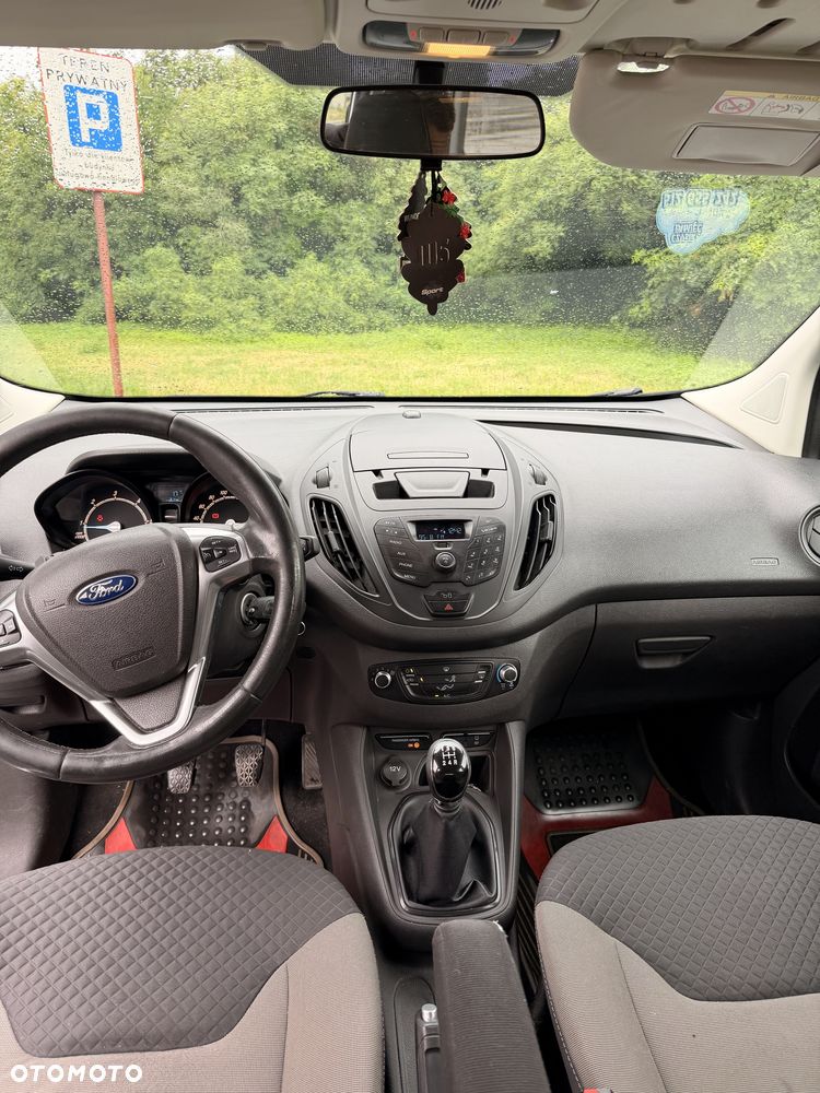 Ford Tourneo Courier - 6