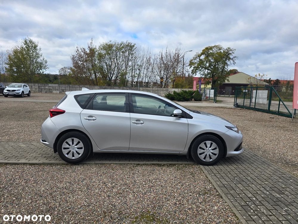 Toyota Auris 1.33 VVT-i Life - 6