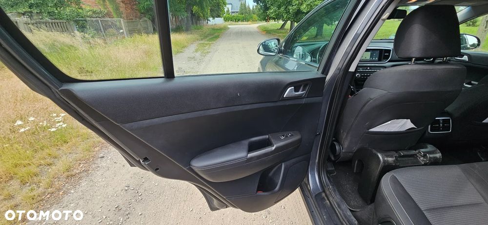 Kia Sportage 1.6 GDI 2WD Black Edition - 11