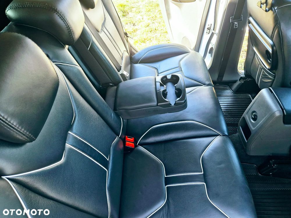 Ford Kuga 2.0 TDCi 4x4 Individual - 8