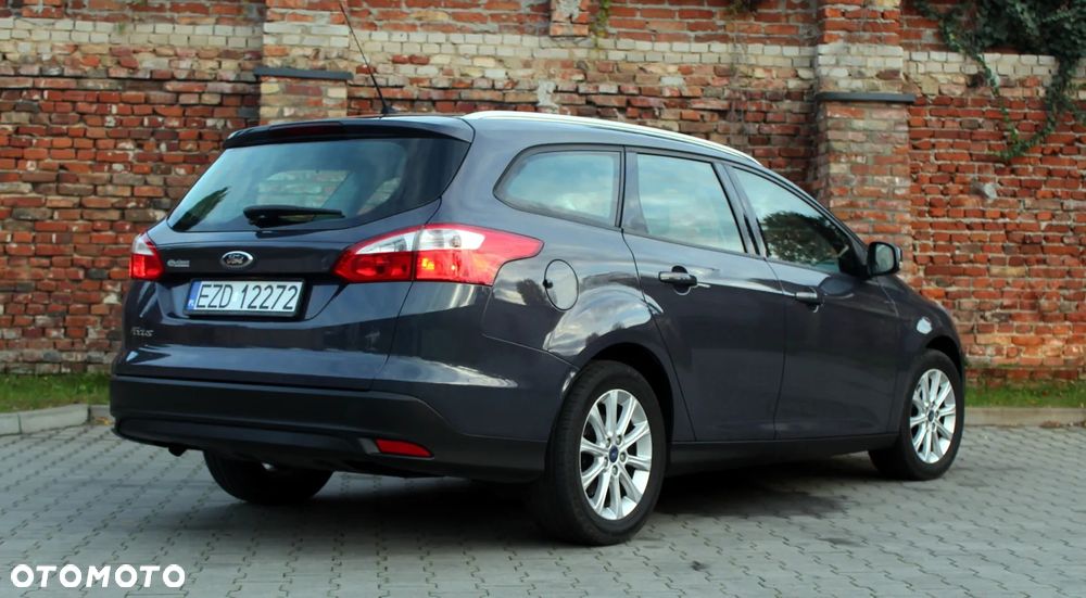 Ford Focus 1.6 Trend - 10