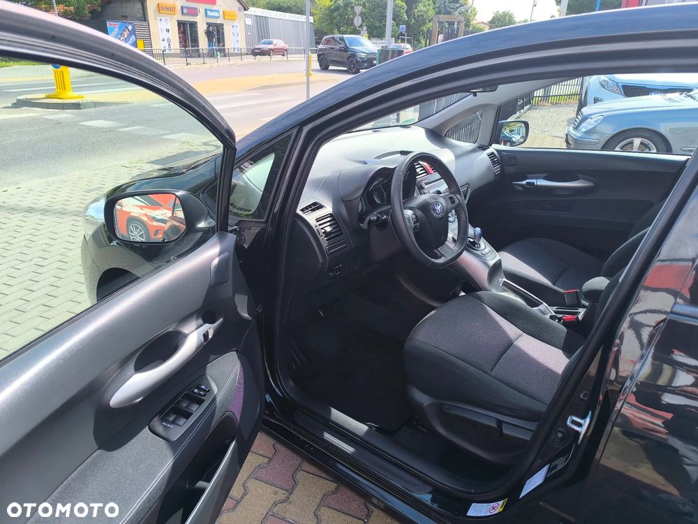 Toyota Auris - 7