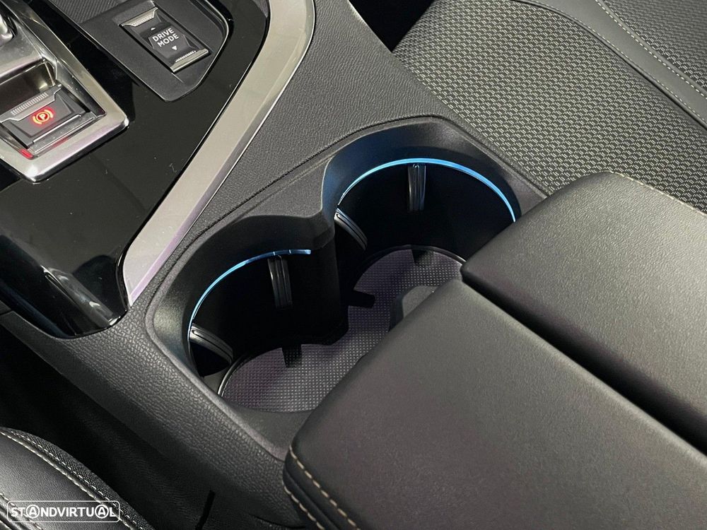 Peugeot 3008 1.2 PureTech GT Line EAT8 - 14