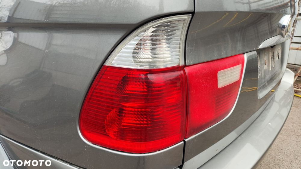 KLAPA BURTA LAMPA LEWY PRAWY TYŁ STERLINGGRAU METALLIC 472/7 ZAMEK SILNICZEK WYCIERACZKI TYŁ BLENDA LISTWA KLAMKA SZYBA WYKŁADZINA PODŁOGA TAPICERKA BAGAŻNIKA BMW X5 E53 LCI LIFT - 15