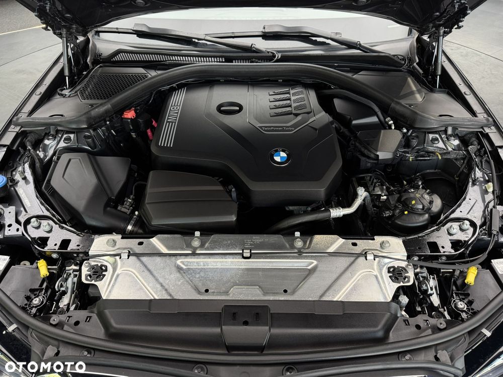 BMW Seria 3 318i - 22