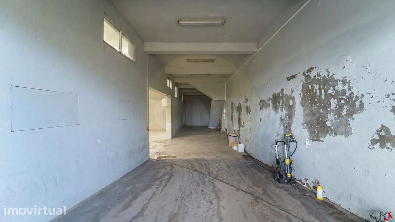 ARMAZÉM PARA INVESTIMENTO - SANTA CLARA | PONTA DELGADA - Grande imagem: 2/27