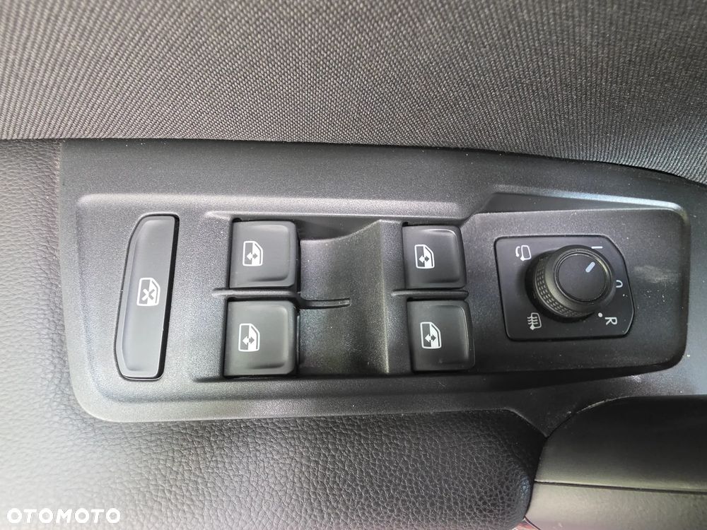 Volkswagen Tiguan 2.0 TDI SCR DSG ACTIVE - 37
