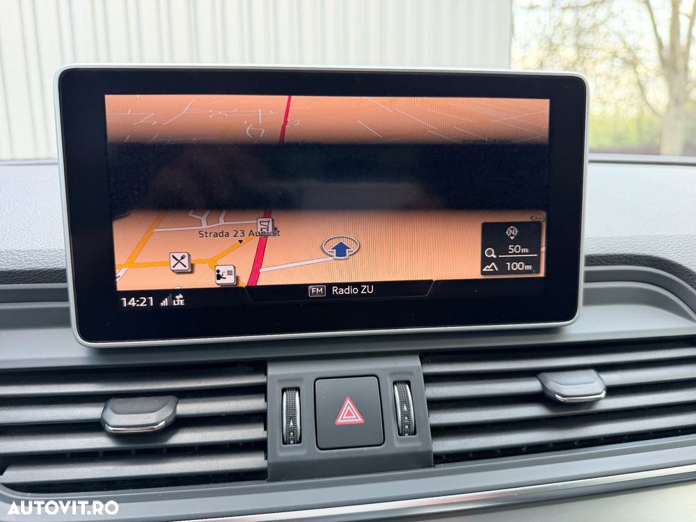 Audi Q5 50 TFSI e quattro S tronic PHEV Basic - 12