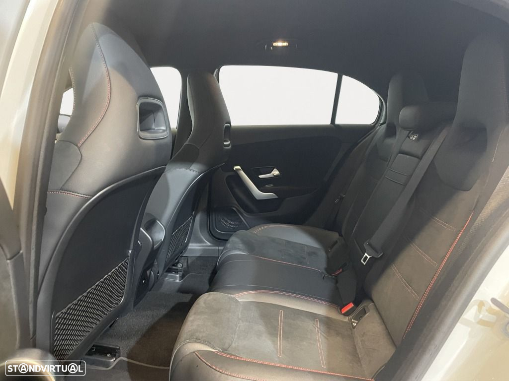 Mercedes-Benz A 250 e - 18