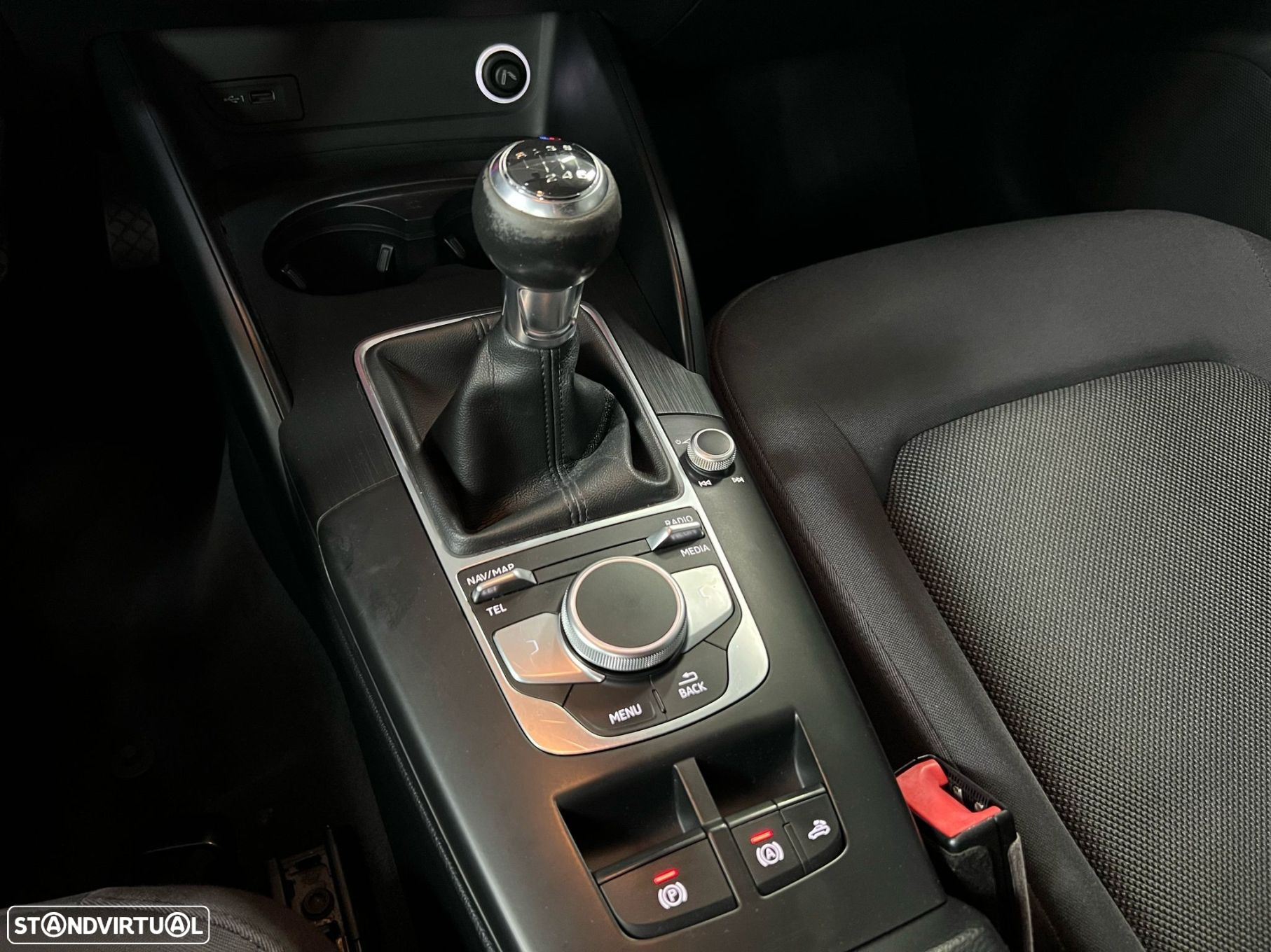 Audi A3 Cabrio 1.6 TDi Design - 21