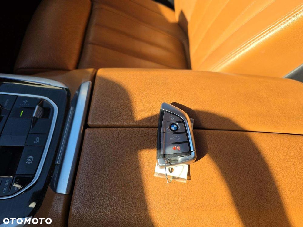 BMW X7 - 13