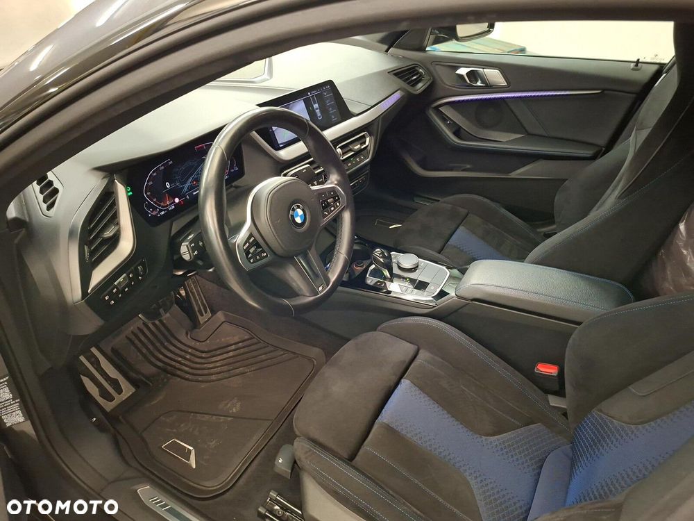 BMW Seria 2 218i M Sport - 10