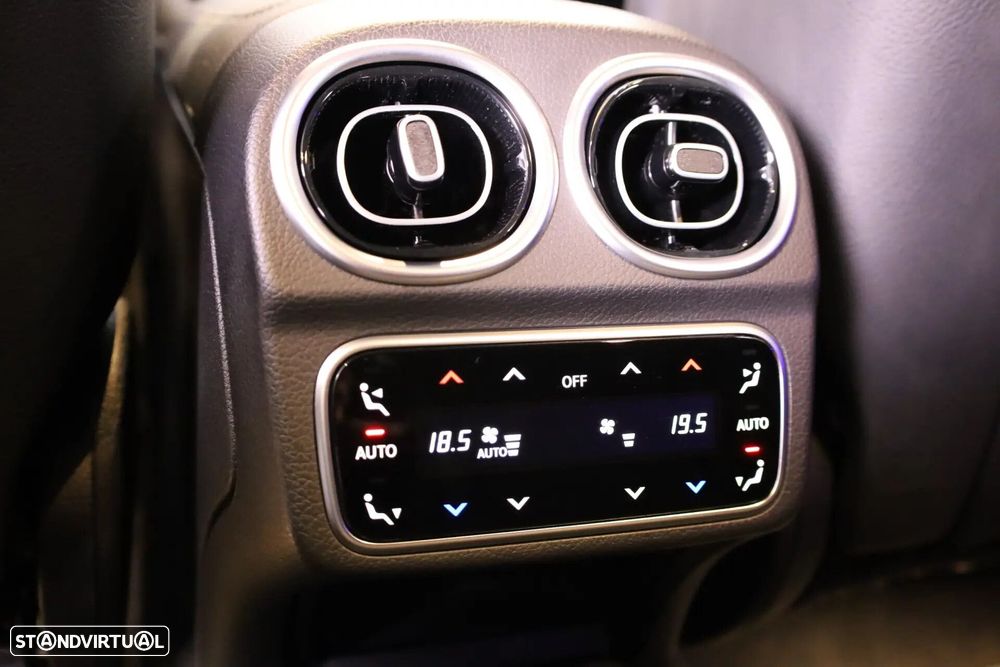Mercedes-Benz C 300 e T 9G-TRONIC Avantgarde - 29