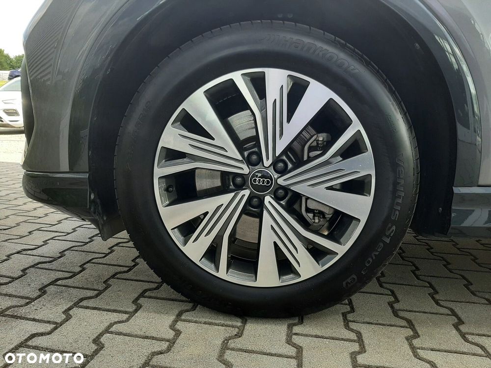Audi Q4 e-tron - 10
