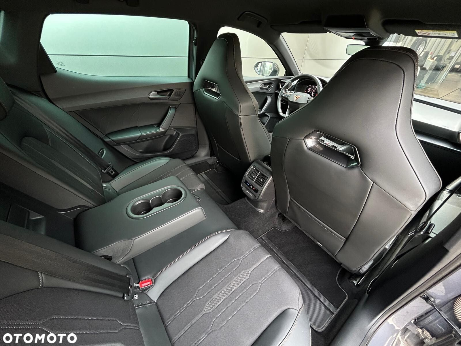 Cupra Leon 2.0 TSI DSG - 8
