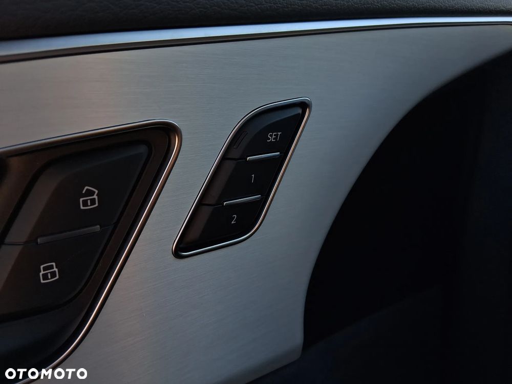 Audi Q8 55 TFSI mHEV Quattro Tiptronic - 27