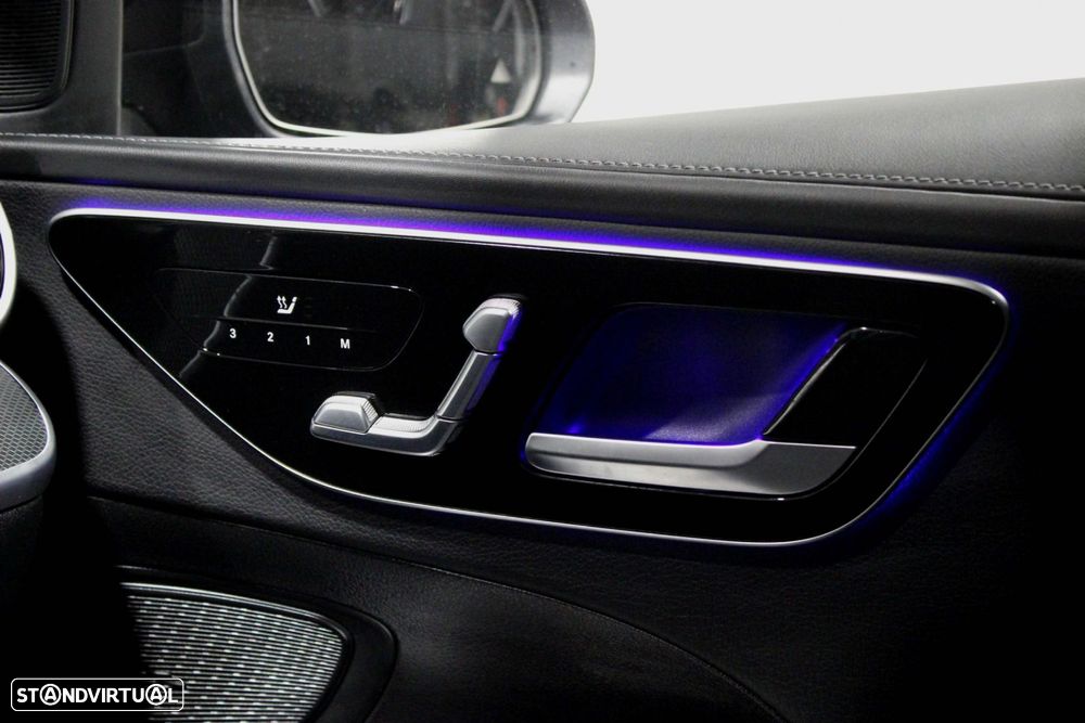 Mercedes-Benz C 300 de AMG Line - 38