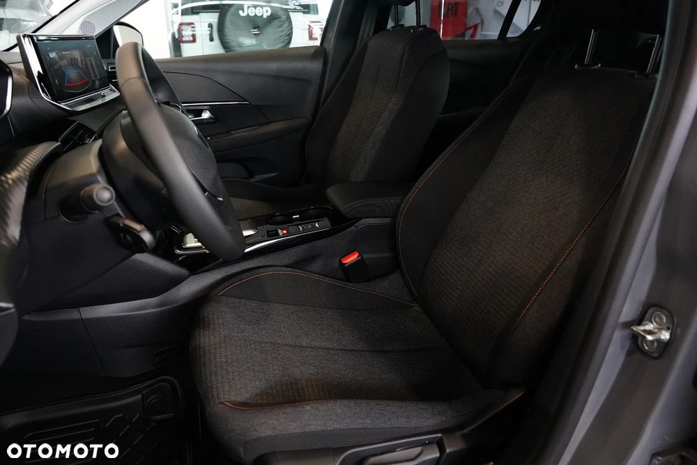 Peugeot 208 - 7
