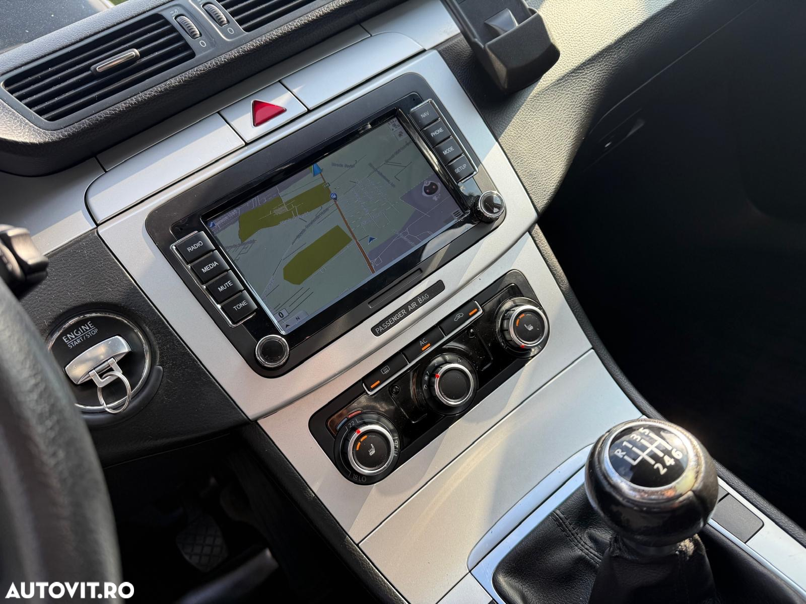 Volkswagen Passat - 13