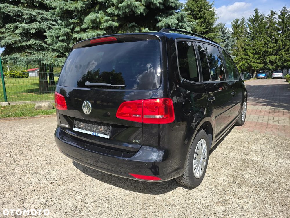 Volkswagen Touran - 16
