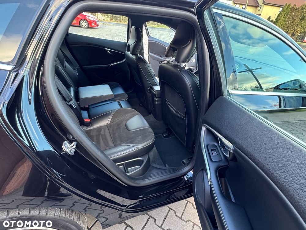 Volvo V40 D2 RDesign - 16