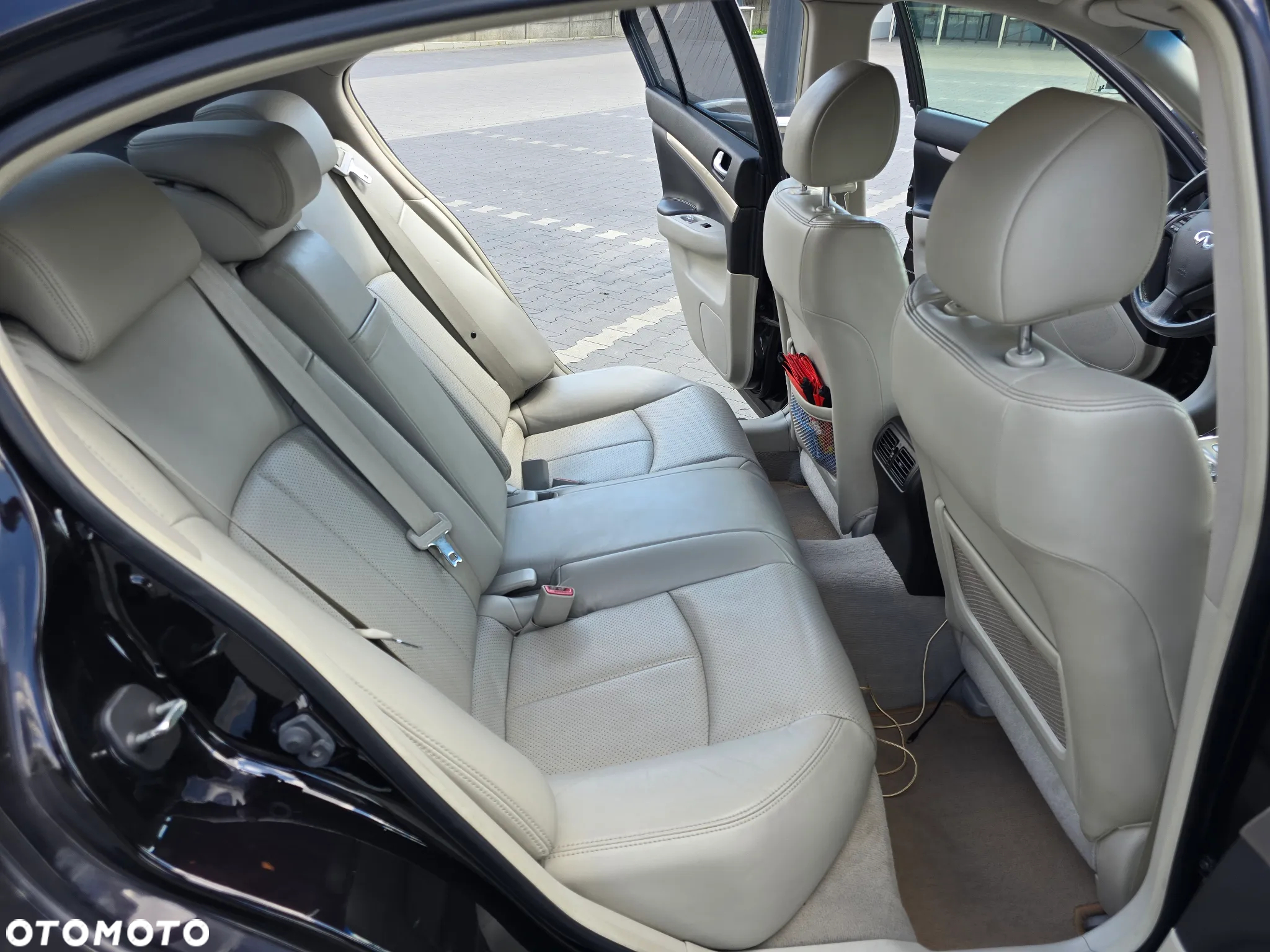 Infiniti G G37 GT Premium AWD - 39