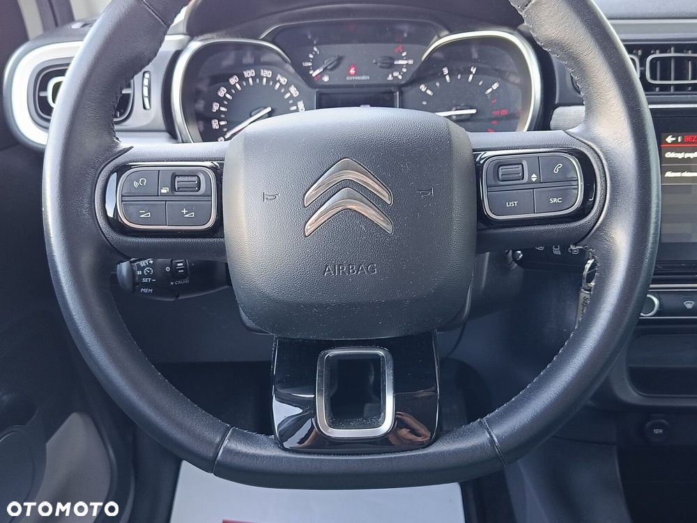 Citroën C3 1.2 PureTech Shine - 26