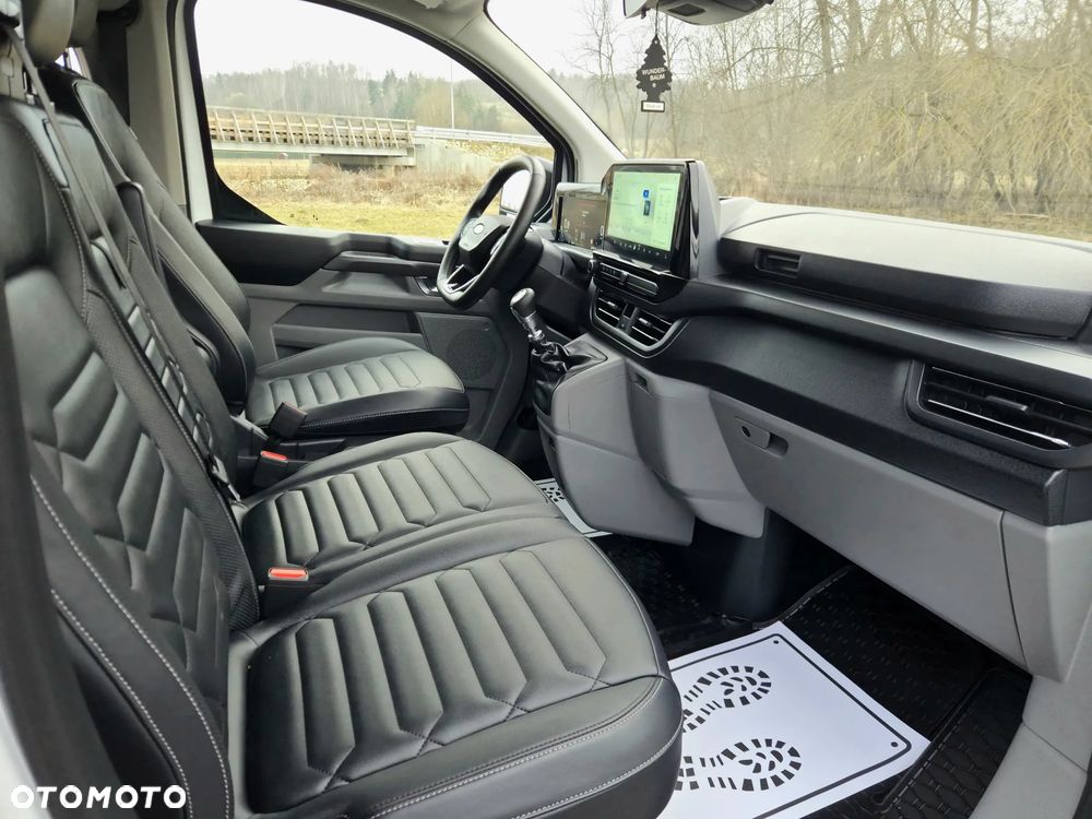 Ford Tourneo Custom 2.0 EcoBlue L2 Titanium - 20