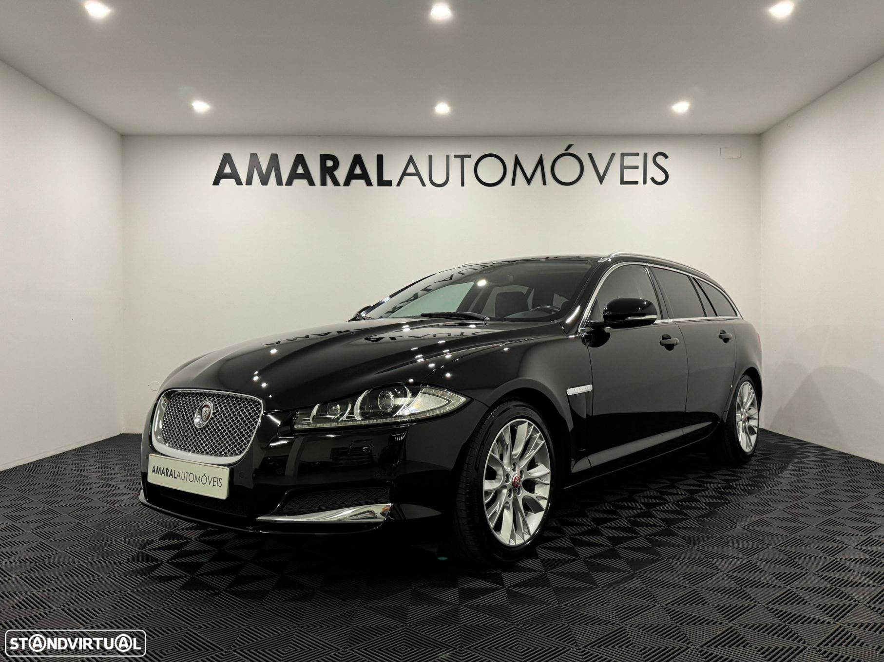 Jaguar XF Sportbrake 2.2 D Premium Luxury - 2