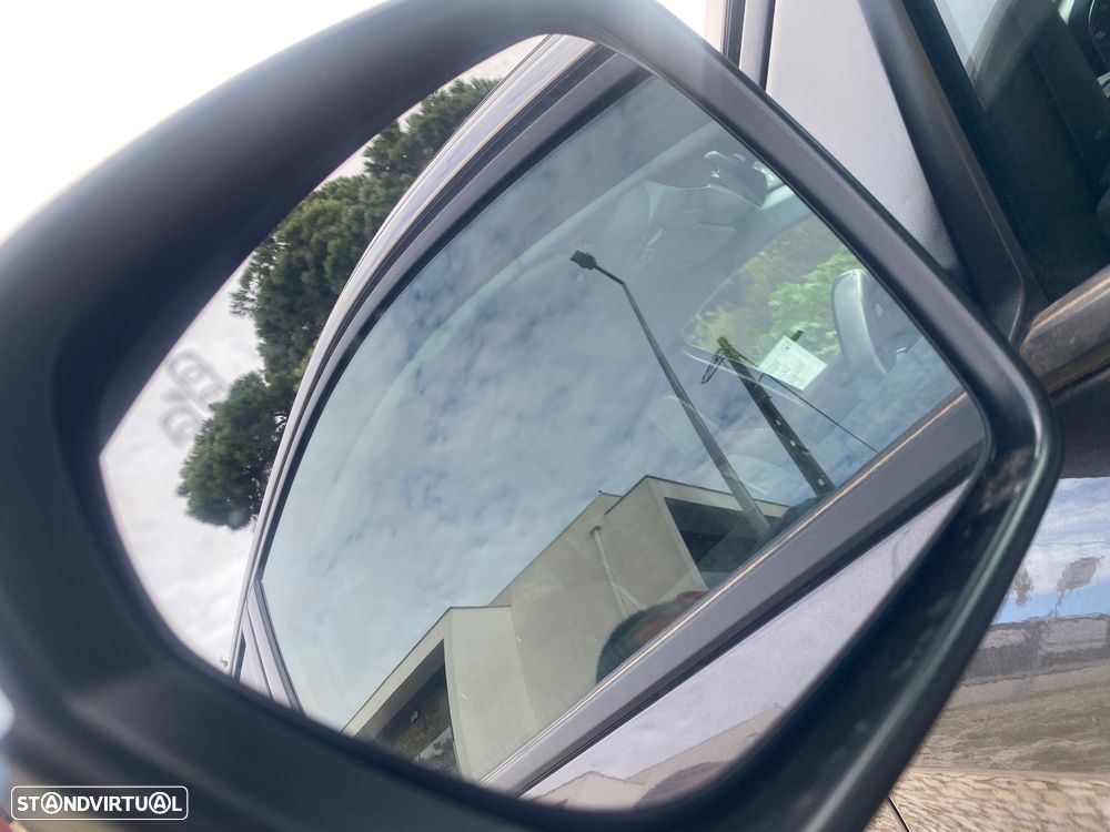 Peugeot 5008 1.5 BlueHDi Allure Pack EAT8 - 19